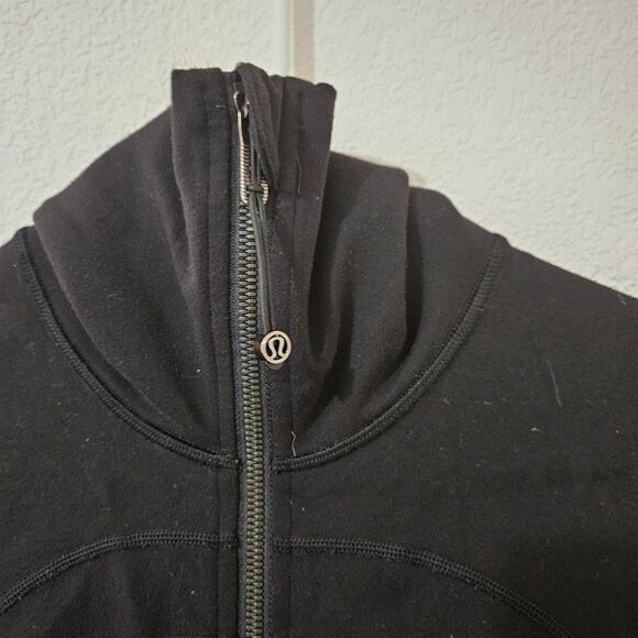 Lululemon Athletica Stride Jacket Size 6 - Picture 4 of 8